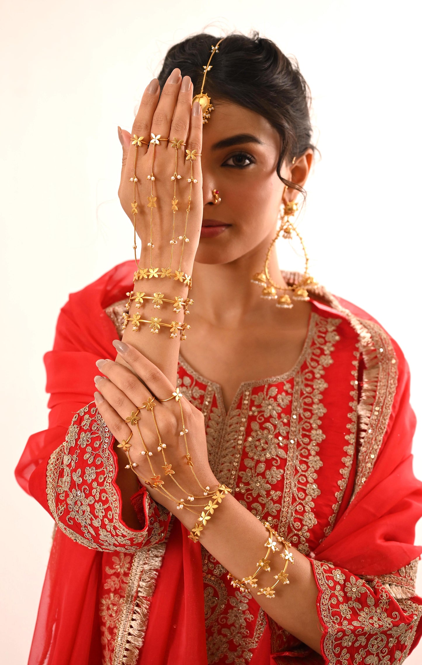 Barkha Haathphool