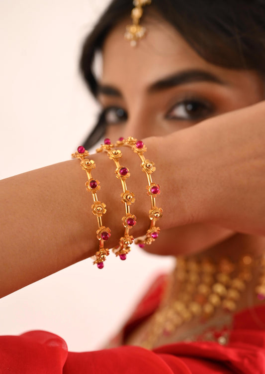 Sunehri Bangles
