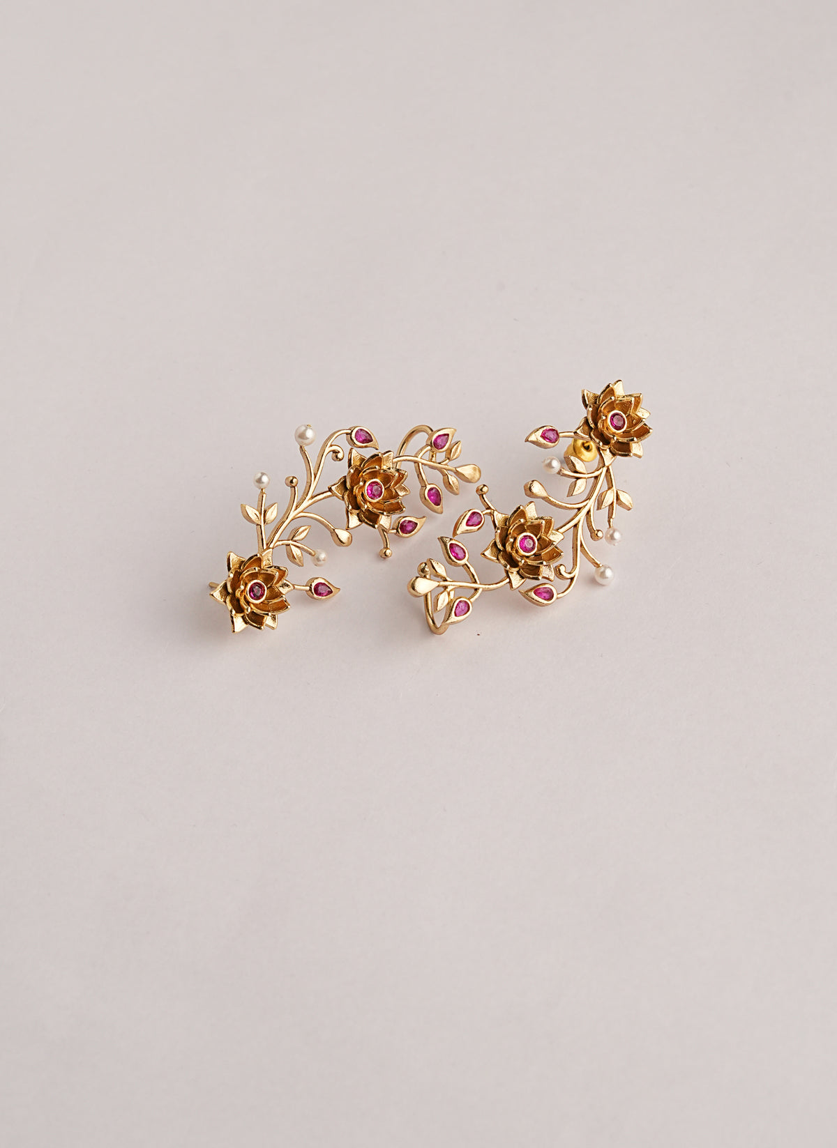 Gulnaar Earcuff