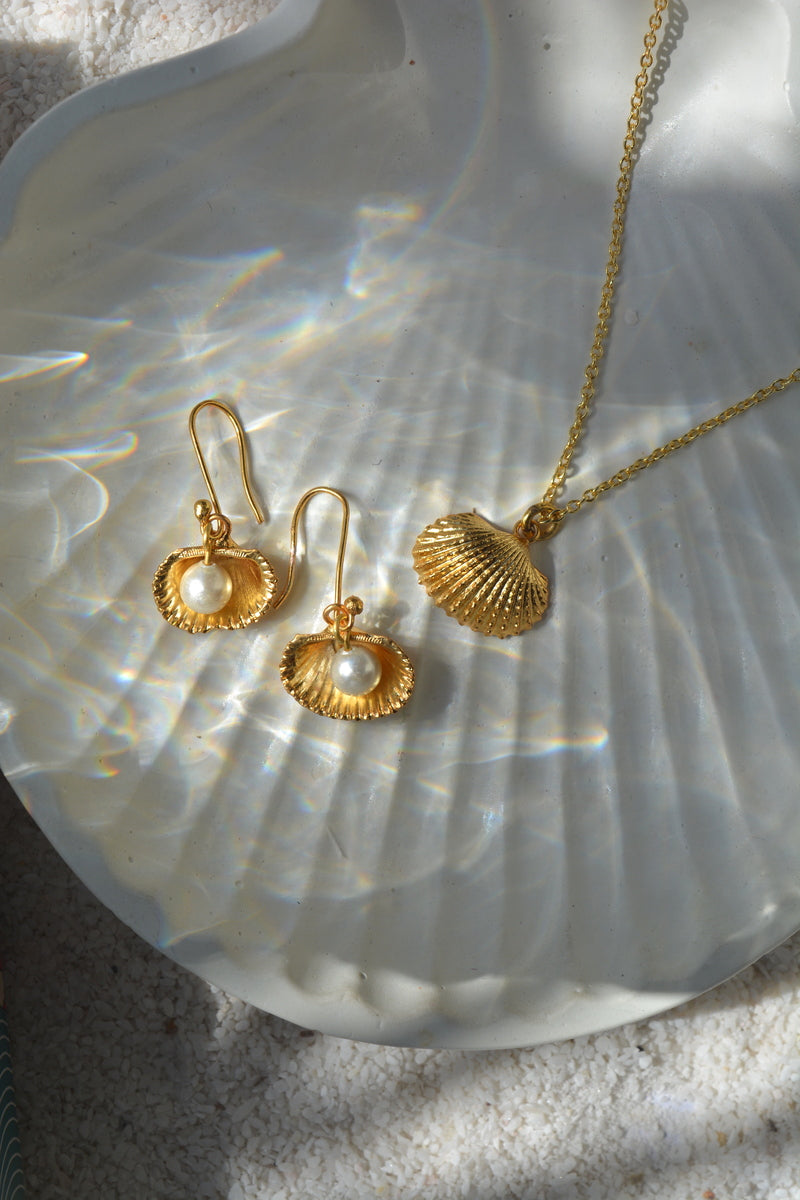 Ark Neckpiece