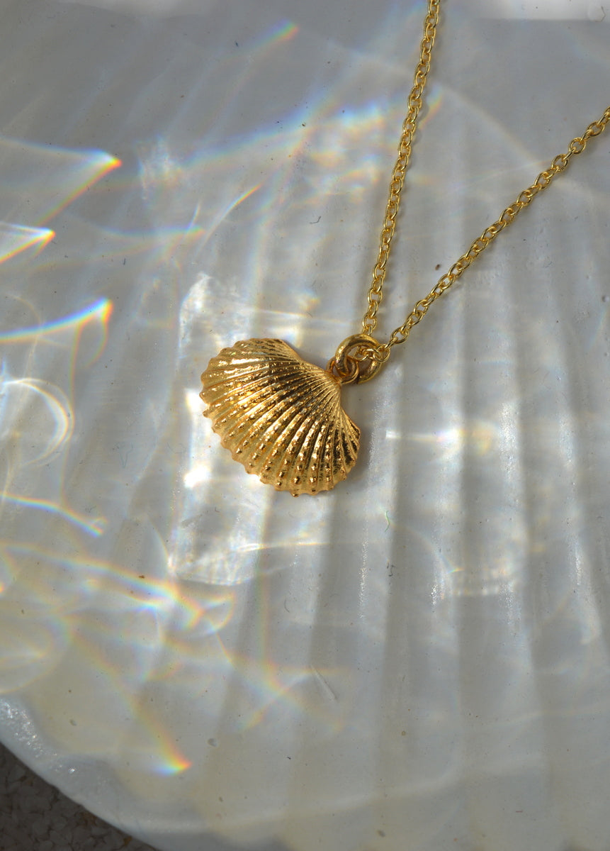 Ark Neckpiece