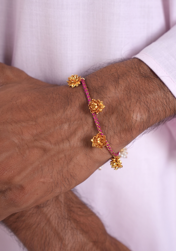 Gulabo Rakhi
