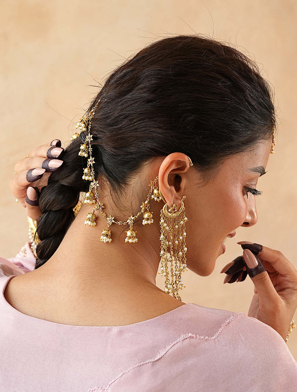 Zoya Kaanchain