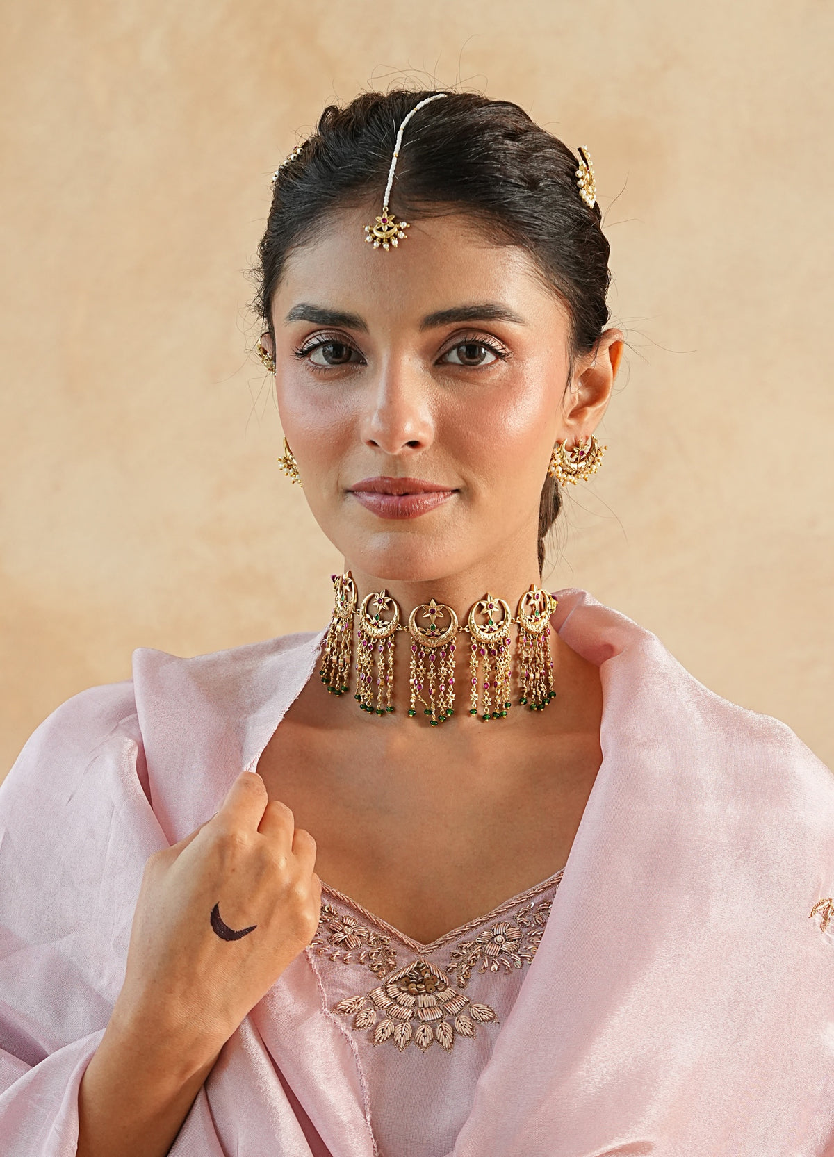 Mumtaz Neckpiece